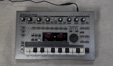Roland 303 groovebox - roland, mc-303