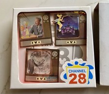 DISNEYLAND Canale 28 TV Disney Tinkerbell Pin Set Edizione Limitata 500 Jumbo