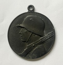 Medaglia tedesca Wehrmacht in ferro diametro 58 mm, soldato in elmetto acciaio