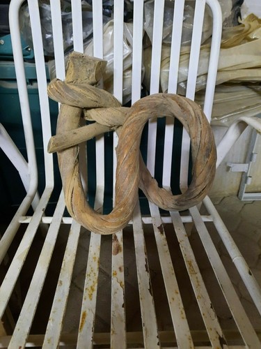 Antico gancio tutto - legno,