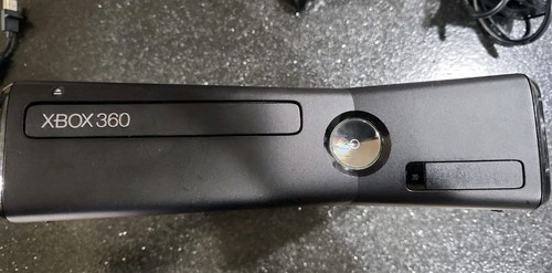 Xbox 360 4gb slim console - slim,