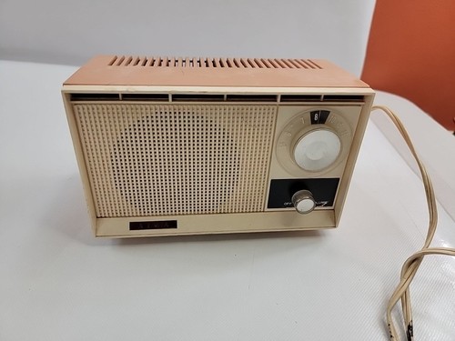 Radio rosa aiwa anni - rosa,