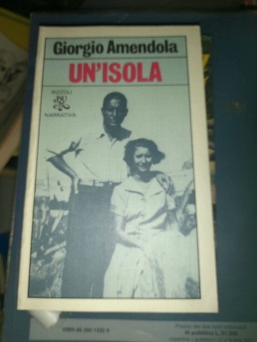 Libro romanzo - -libro,