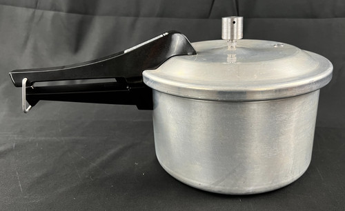Pentola pressione vintage - a,