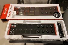 Akai Professional LPD8  MIDI