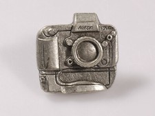 PRL) NIKON F90X PIN BADGE