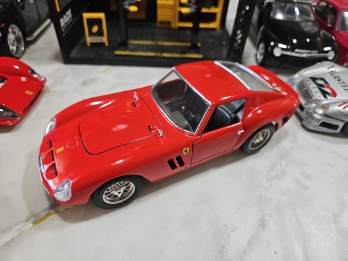 Burago 1962 red ferrari 250 - burago,
