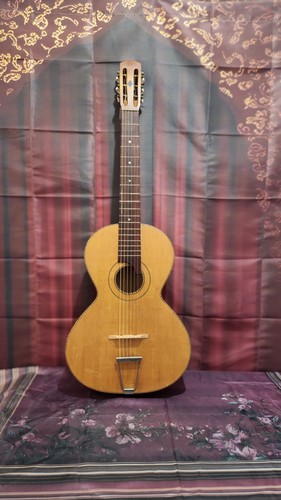 Vecchia chitarra passeggio - vecchia, da
