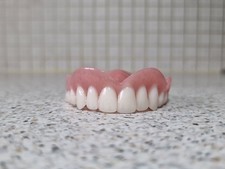 Nuovissima protesi/denti