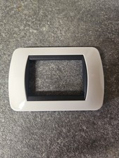  BTICINO L4803BA LIVING BIANCO SOLID  - placca 3 posti living