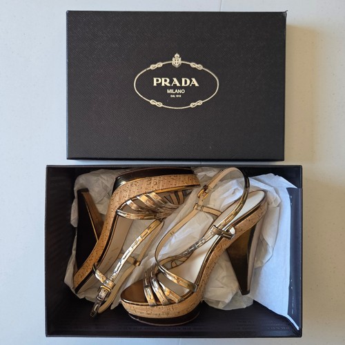 Prada bronzo pelle - prada,