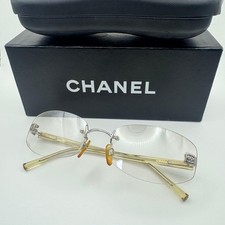 Occhiali da sole CHANEL senza