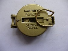 Antica bussola in metallo