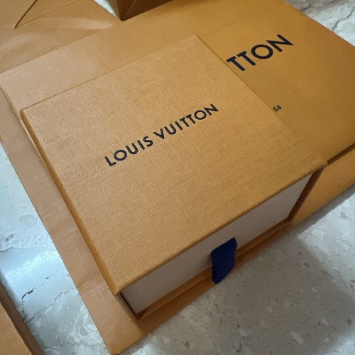 Scatola louis vuitton - louis,