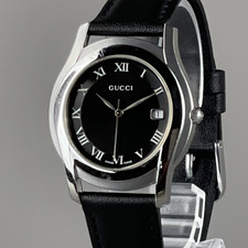 Orologio da uomo di lusso GUCCI 5500M argento 35 mm quadrante nero nuovo...