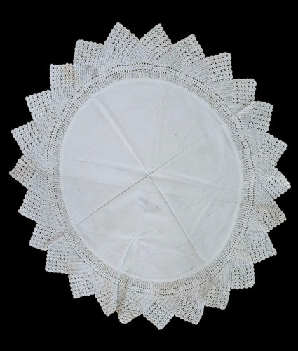 Antica tovaglia rotonda