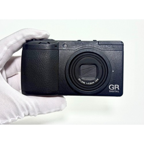 Fotocamera digitale compatta