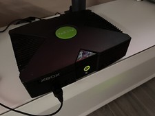 Microsoft Xbox - 1TB  - 1 Controller  - HDMI Esterno