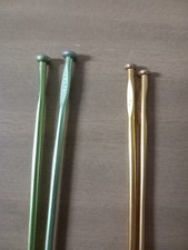 2 coppie di ferri da calza