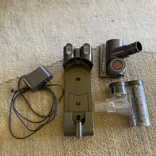 Dyson bundle class - 2, charger