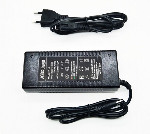 Alimentatore carica batteria