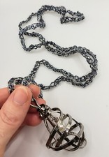 Collana chiama angeli lurex nero, filato chrystal + ciondolo metallo perla boho.