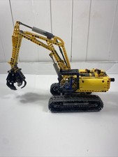 LEGO TECHNIC Escavatore