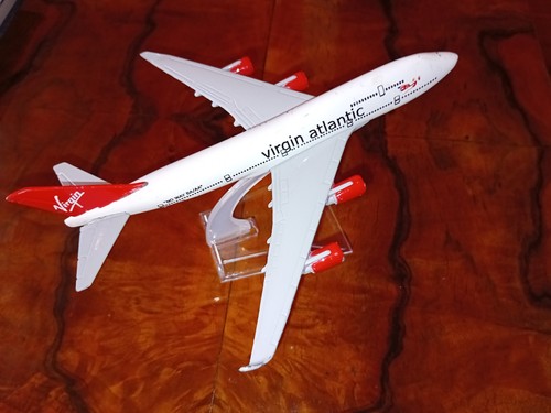 400 aeromodello virgin - 1:400,