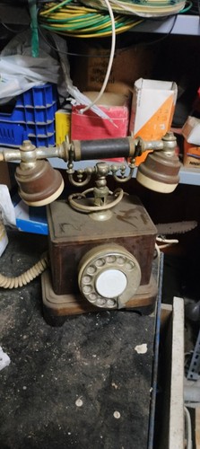 Vecchio telefono rotella - vecchio,