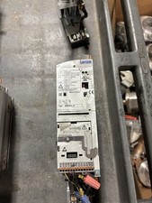 Lenze Inverter E82EV551_4C