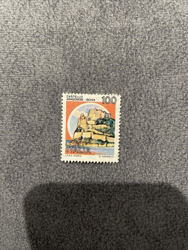 Francobollo castello aragonese - francobollo,