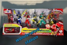 BANDAI 2015 Power Rangers Dino