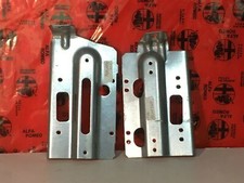 ALFA ROMEO 147 COPPIA STAFFE FISSAGGIO CD CHARGER BAULE TIPO 156059776-7