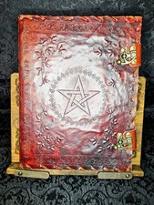 Libro delle Ombre, Pelle