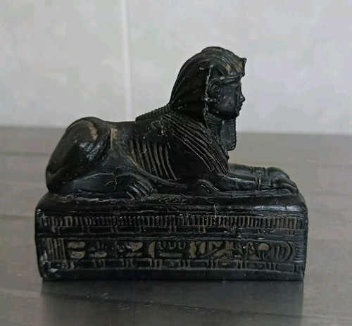 Statua sfinge polvere di - ,