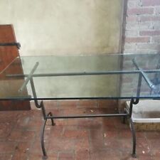 Tavolo da giardino con piano in cristallo con sedie in ferro pieghevoli