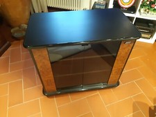 Mobiletto per la TV con vetrina