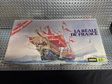 VINTAGE 1977 AURORA HELLER LA