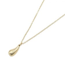 Collana con ciondolo a goccia