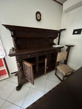 Mobile antico in legno massiccio