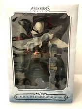 ASSASSIN'S CREED ALTAIR 28 CM THE LEGENDARY ASSASSIN STATUE ORIGINALE!!