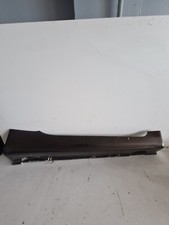 Battitacco laterale destro