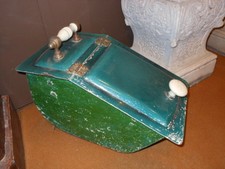 Portacarbone ferro e ghisa Francia inizio Secolo XX h.  cm. 36x49x28 Coal Box ^