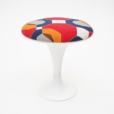 Sgabello space age con base a