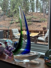 Barca a vela in vetro di