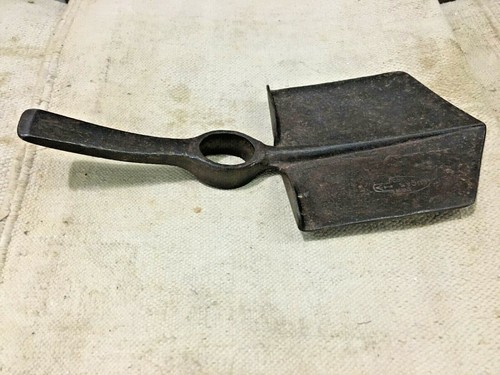 Vecchio vintage rustico ghisa - vintage,