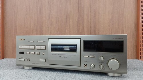 Teac 1050 stereo cassette - v-1050,