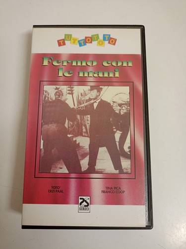 Vhs fermo con - mani,