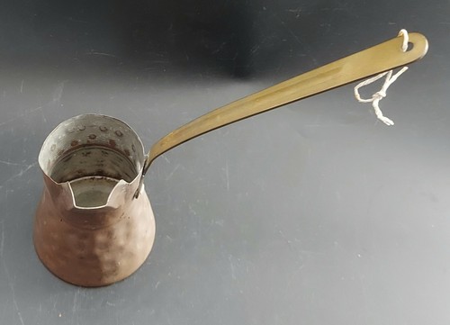Antique vintage brass - /,