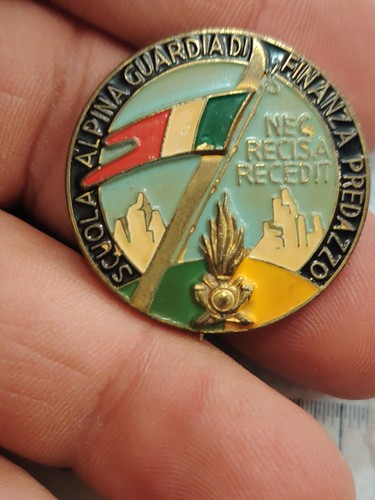 Distintivo repubblica italiana - distintivo,
